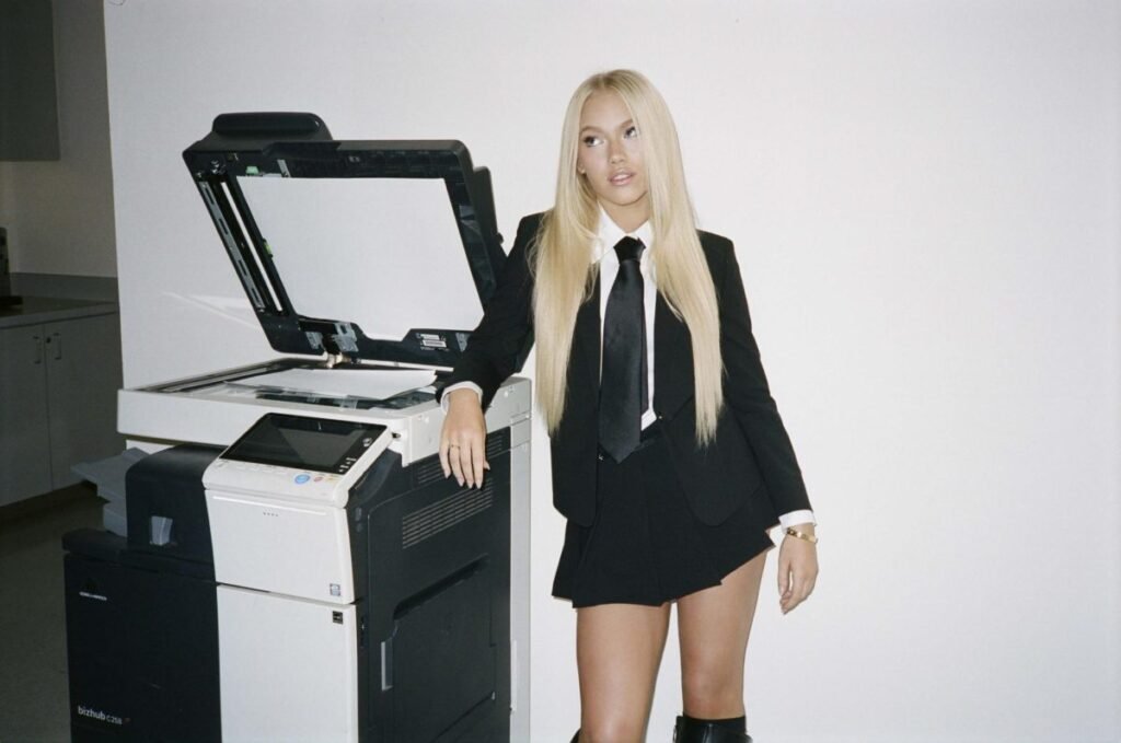 how tall is Freya Skye