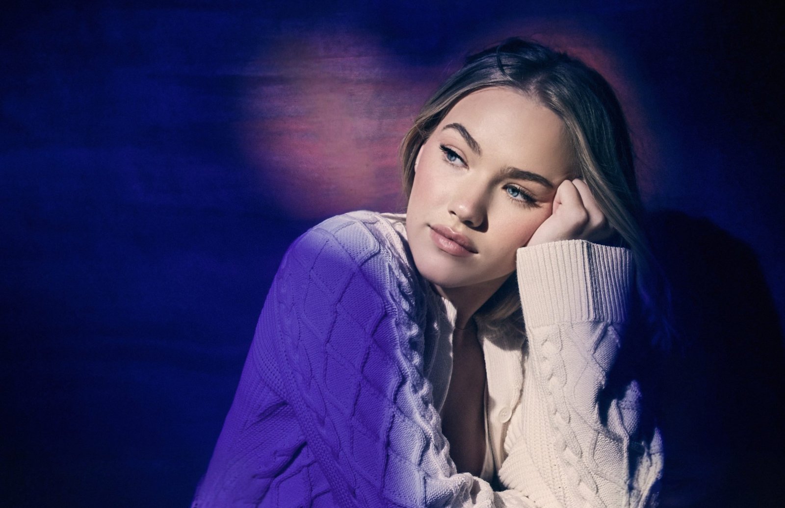 how tall is Freya Skye